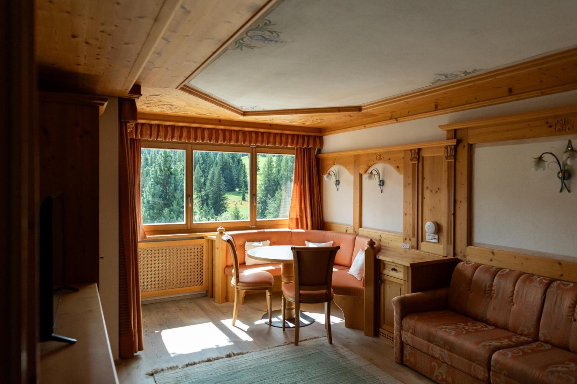 Hotel Gran Paradiso San Cassiano  Kültér fotó
