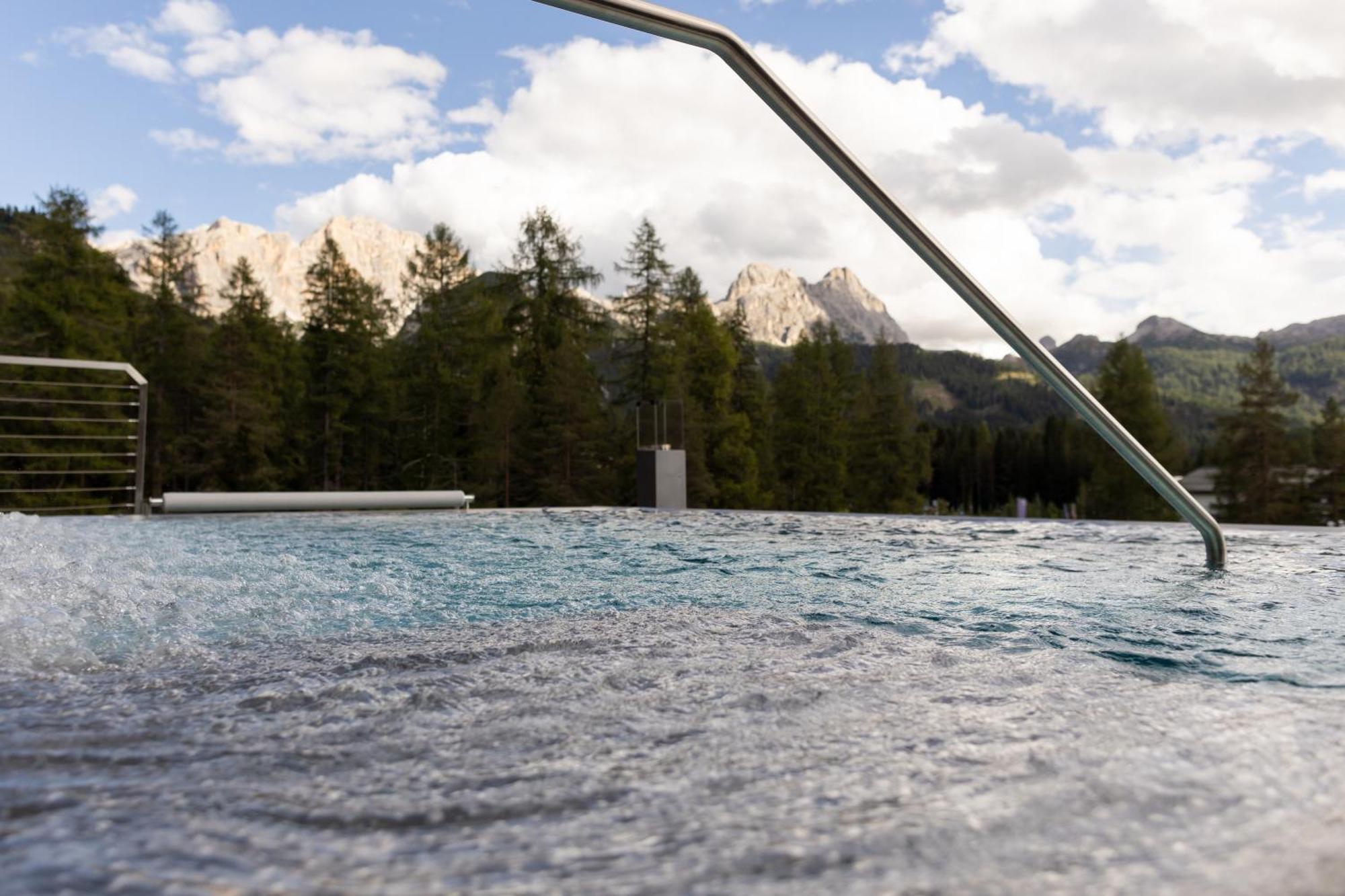 Hotel Gran Paradiso San Cassiano  Kültér fotó