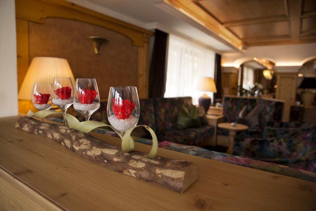 Hotel Gran Paradiso San Cassiano  Kültér fotó